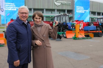 Боготольский район получил ключи от трех тракторов "Беларус"